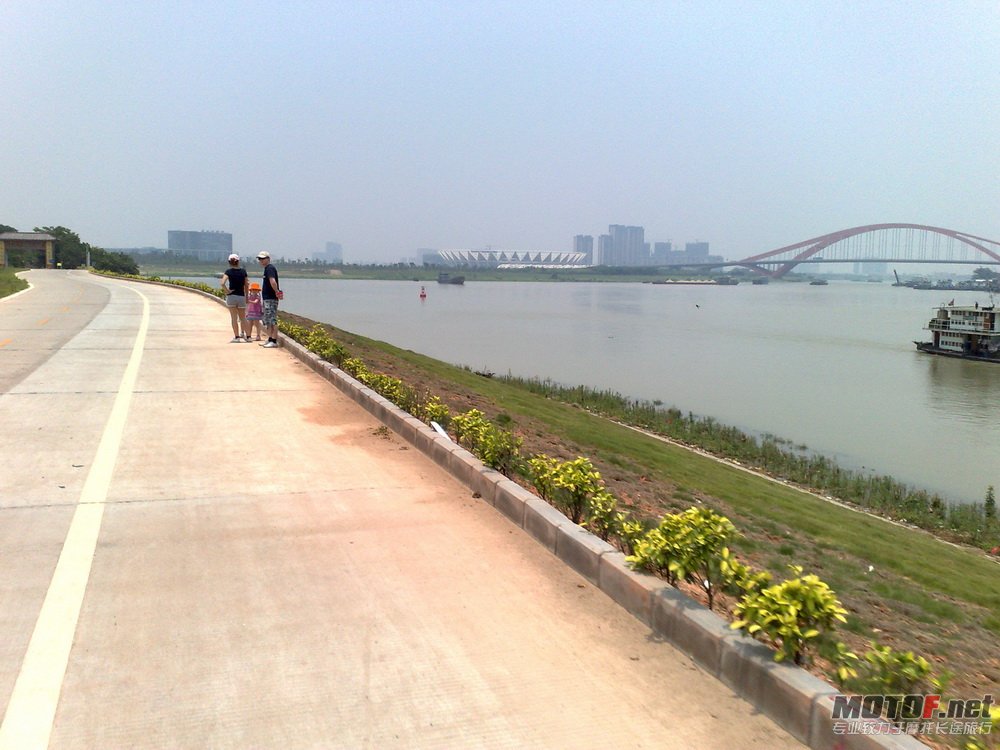 20110529916.jpg