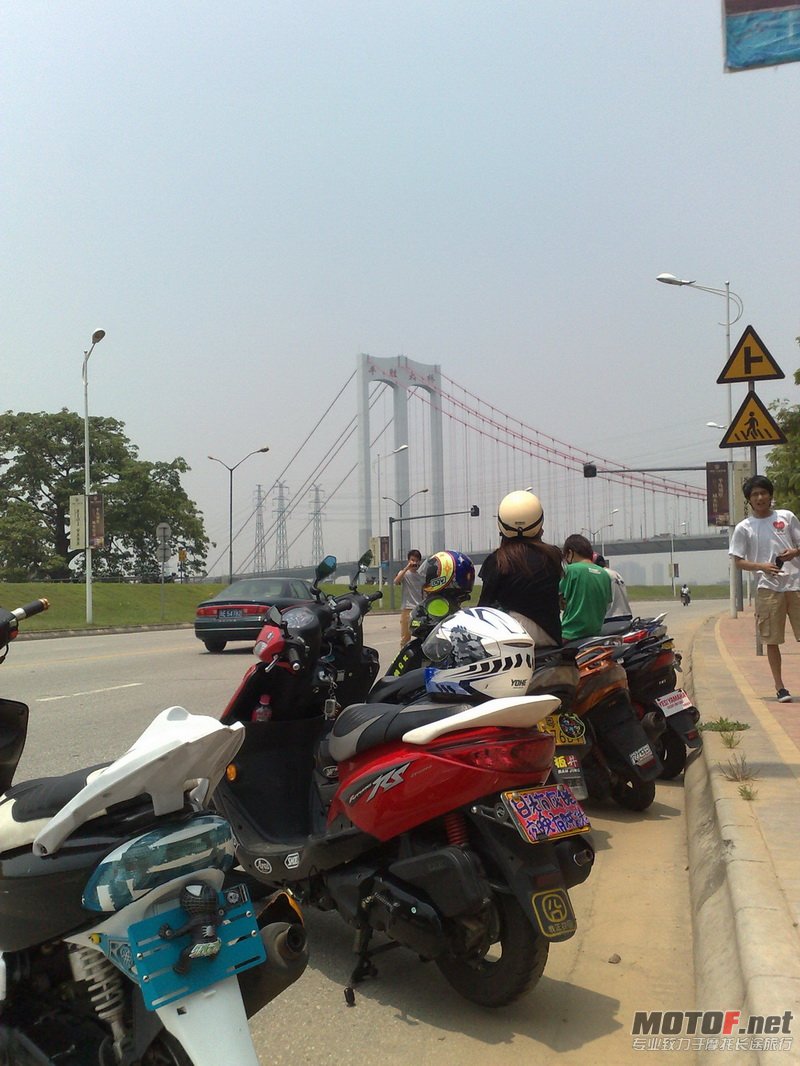 20110529909.jpg