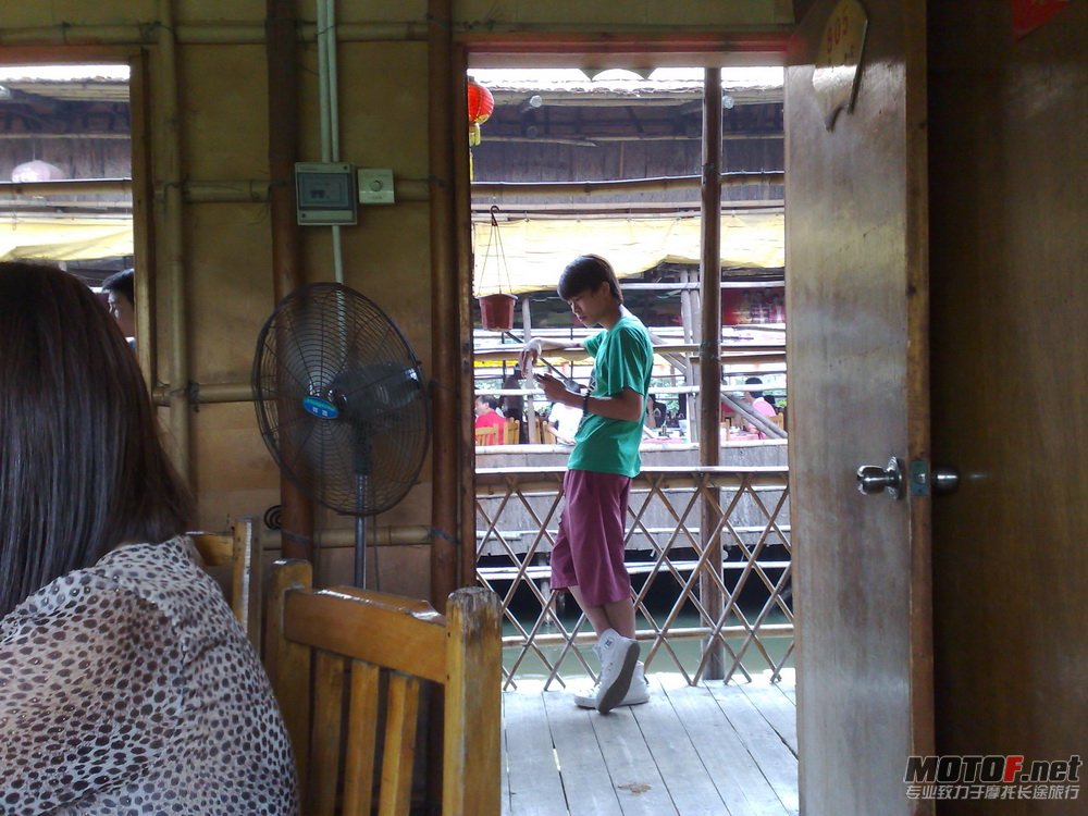 20110529925.jpg