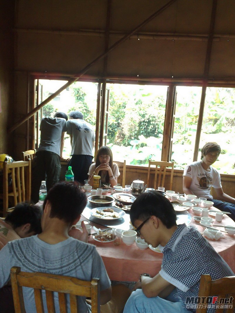 20110529935.jpg