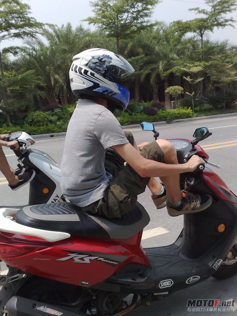 20110529936.jpg