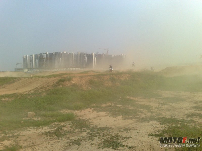 20110529969.jpg