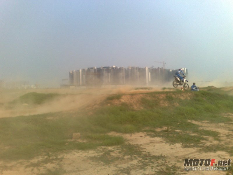 20110529971.jpg