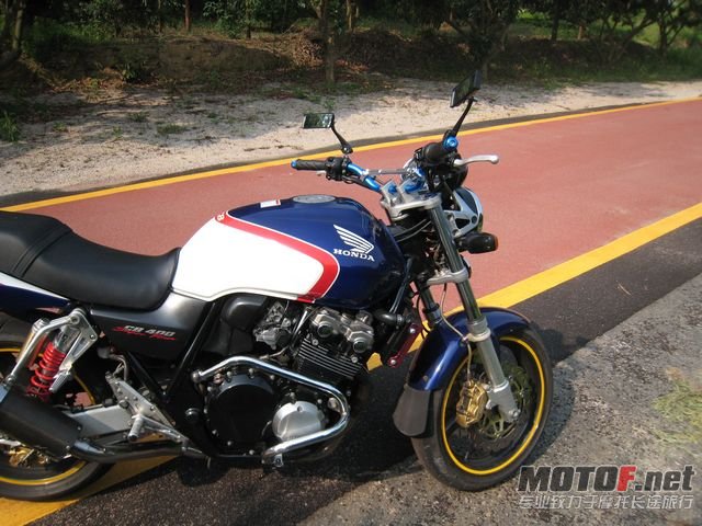 cb400 002.jpg