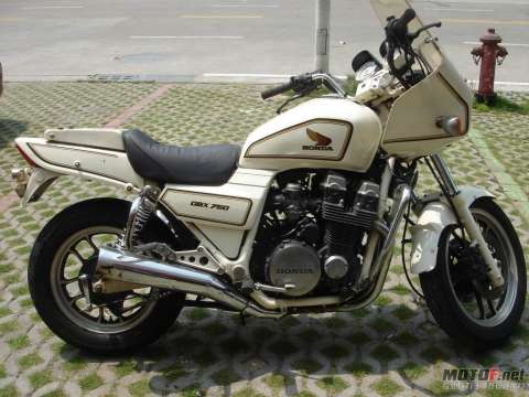 警版CBX750