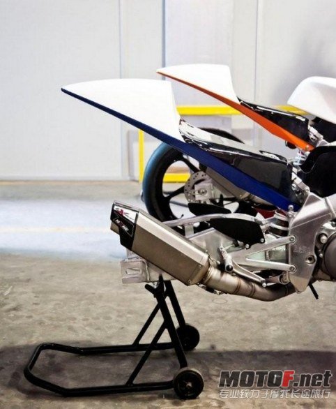 BeOn_Moto3_Moto4_04.jpg