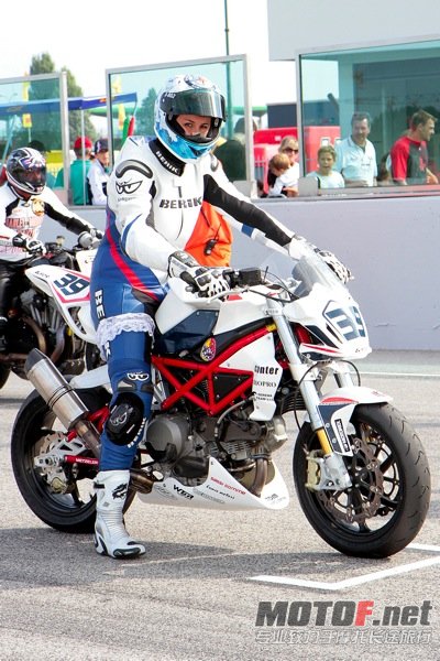 lara-cordioli-bimota8.jpg