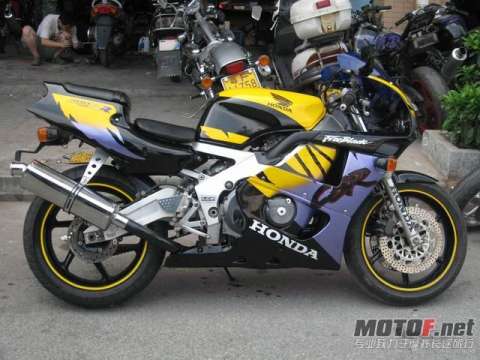 本田CBR400RR29期