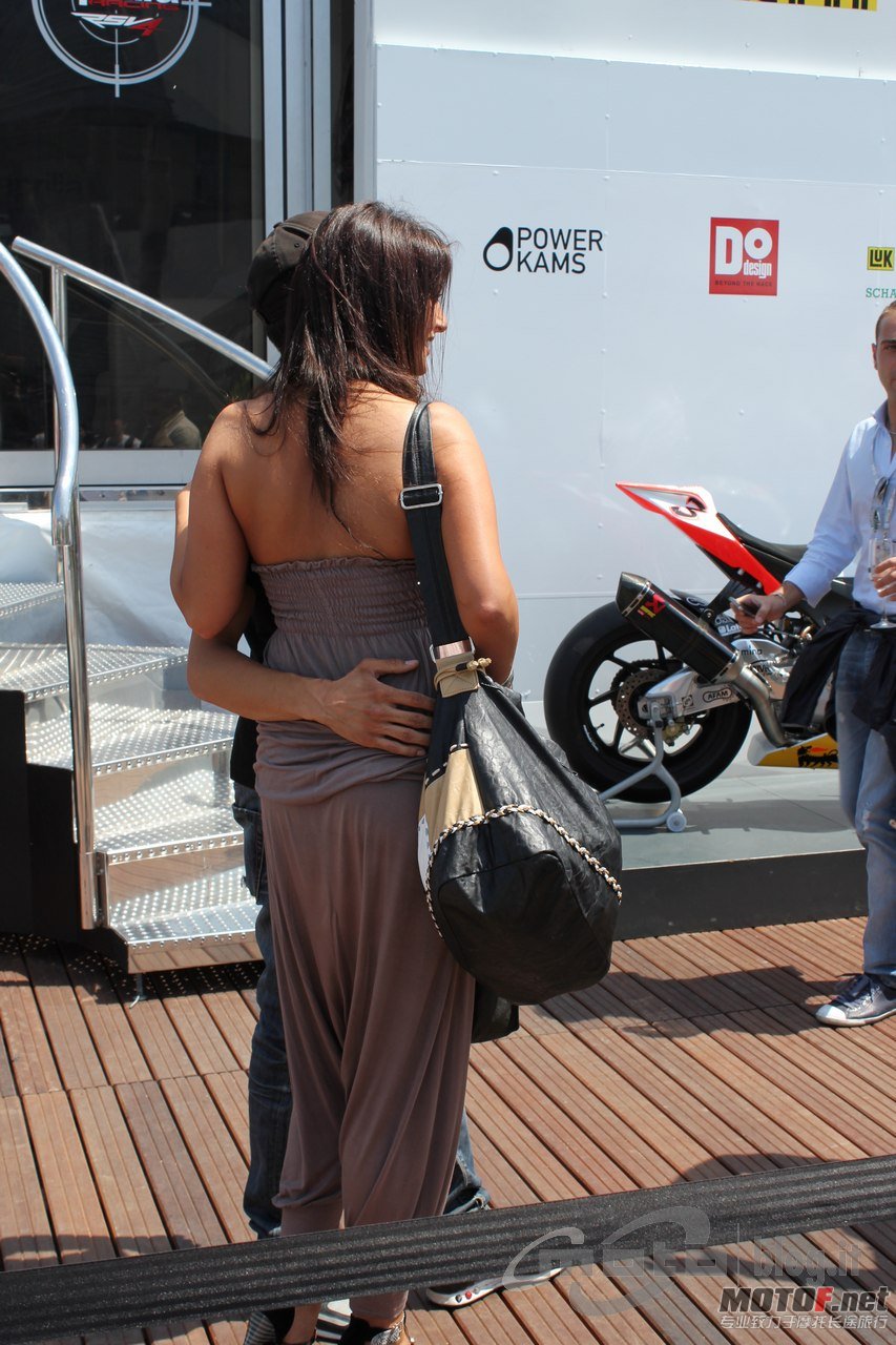 big_PaddockGirls_Misano_III_23.jpg