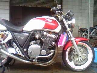 CB1000