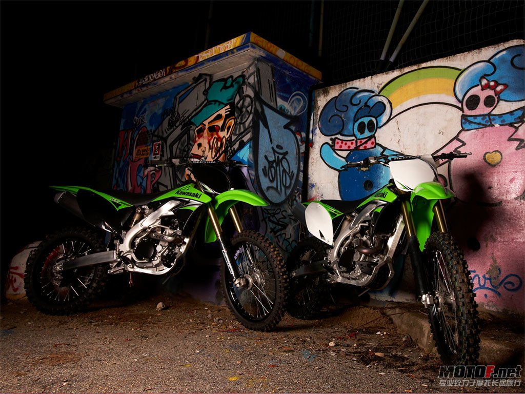 Kawasaki_KX450F_2009_17_1024x768.jpg