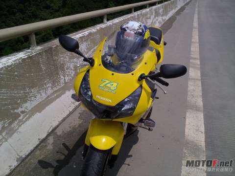 CBR954