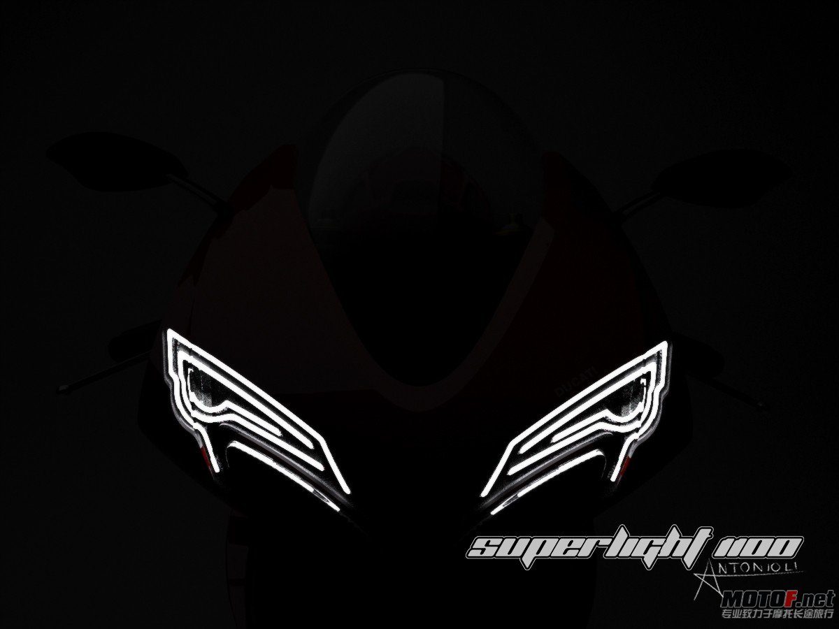 big_ducati_superlights_13.jpg