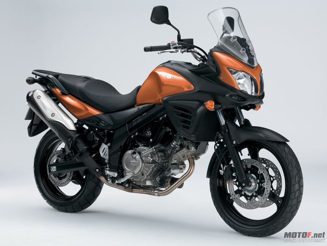 big_suzuki_dl650_02.jpg
