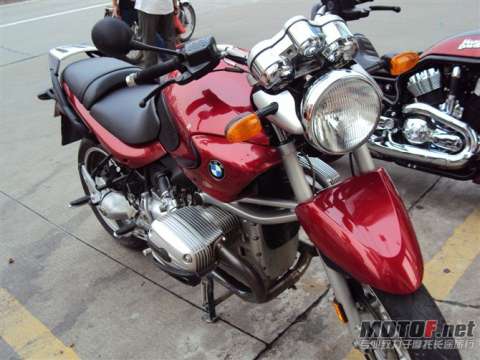 宝马R1150R