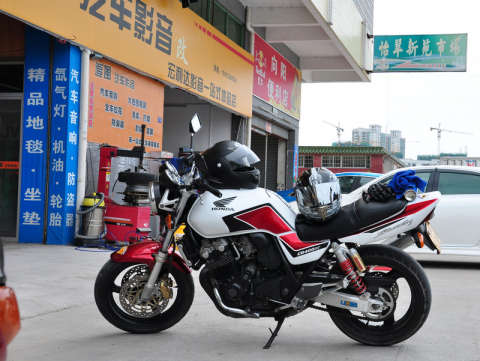CB400  VTEC1
