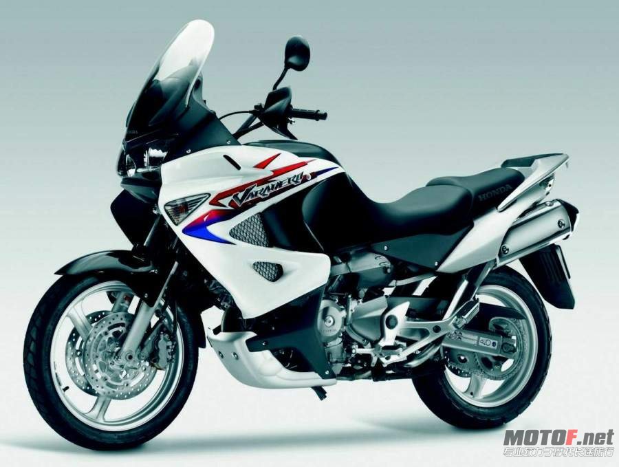 Honda XL1000V Veredero 11  2.jpg