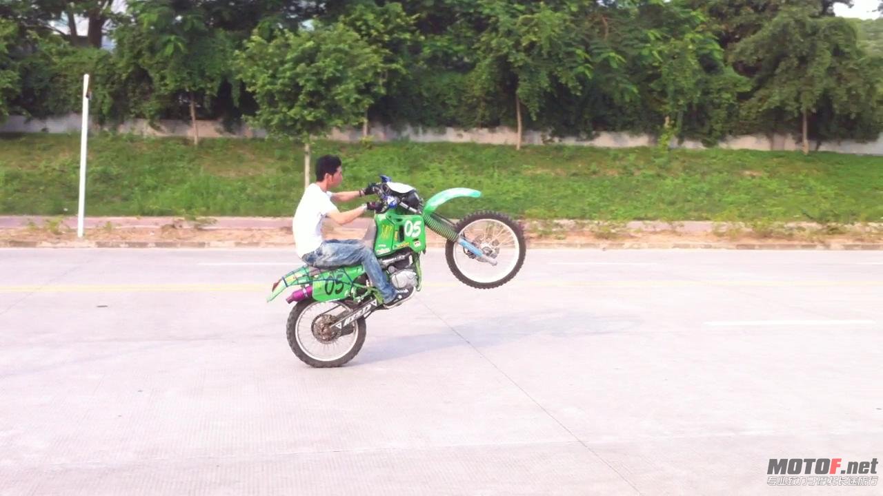 练习  翘头