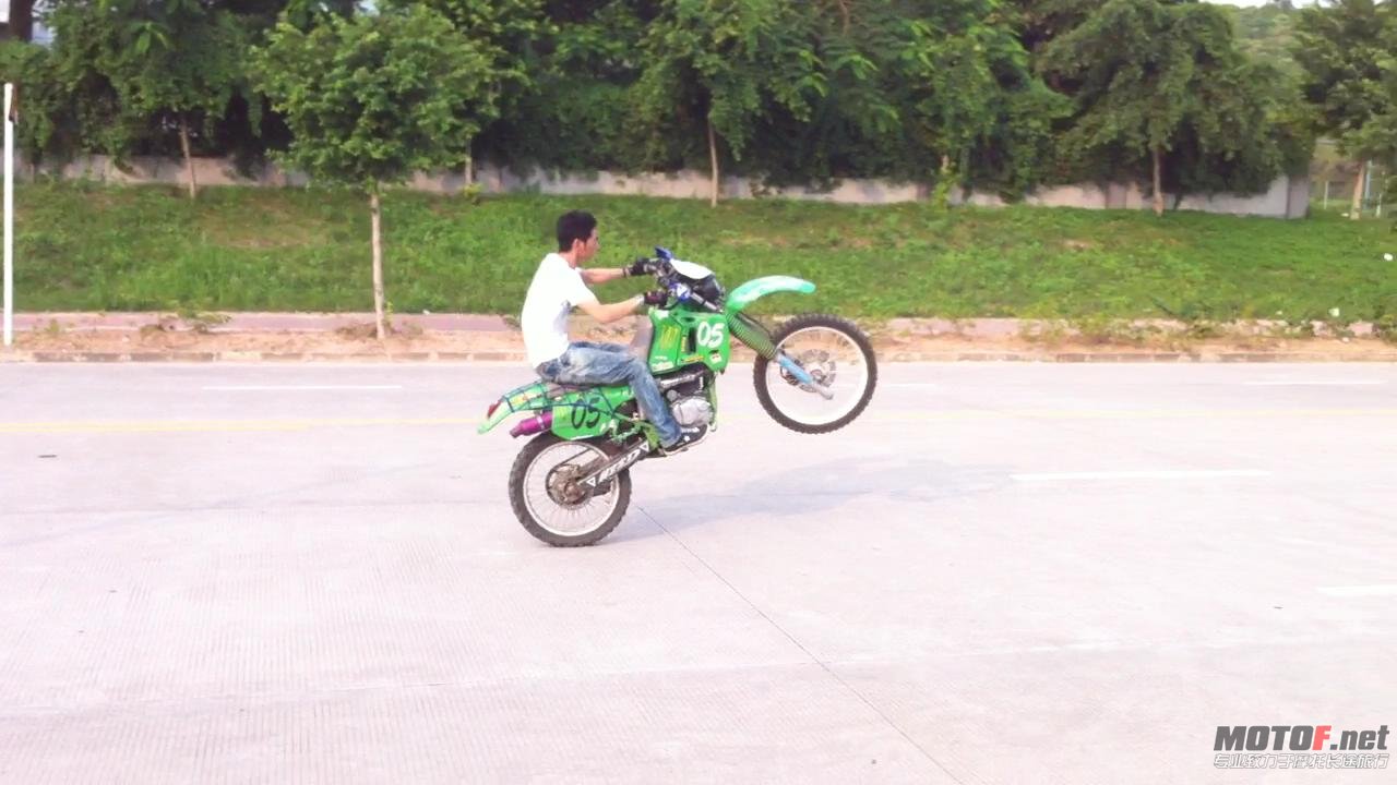 练习  翘头