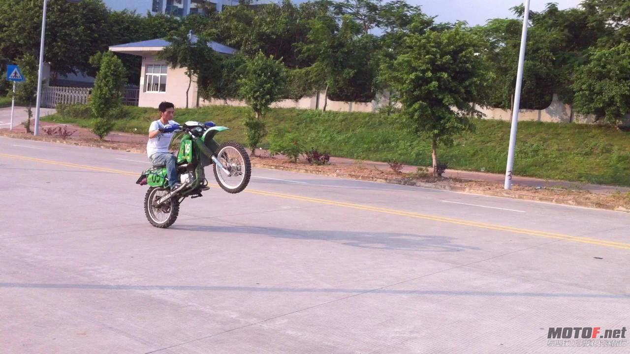 练习  翘头