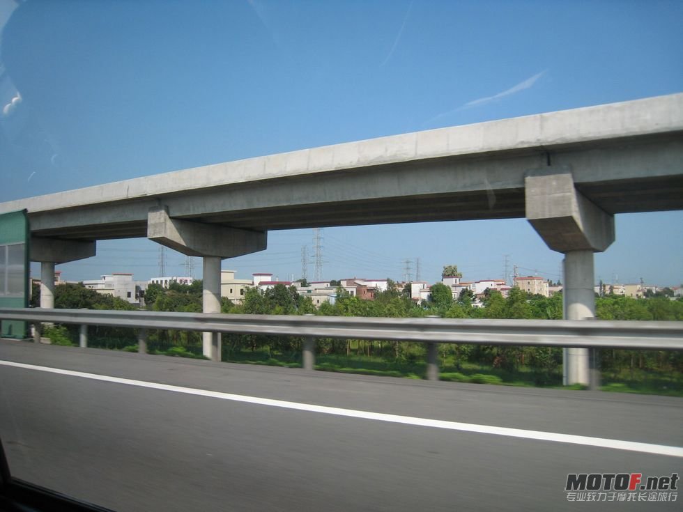 2011年7月3曰东莞买宝马 003.jpg