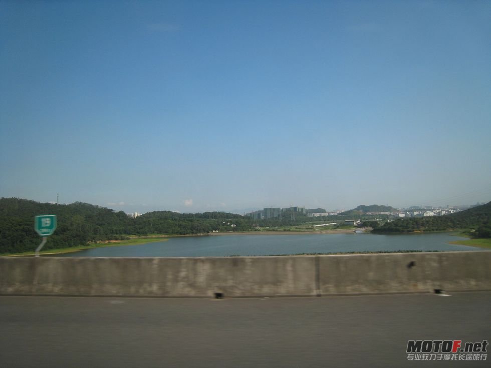 2011年7月3曰东莞买宝马 028.jpg
