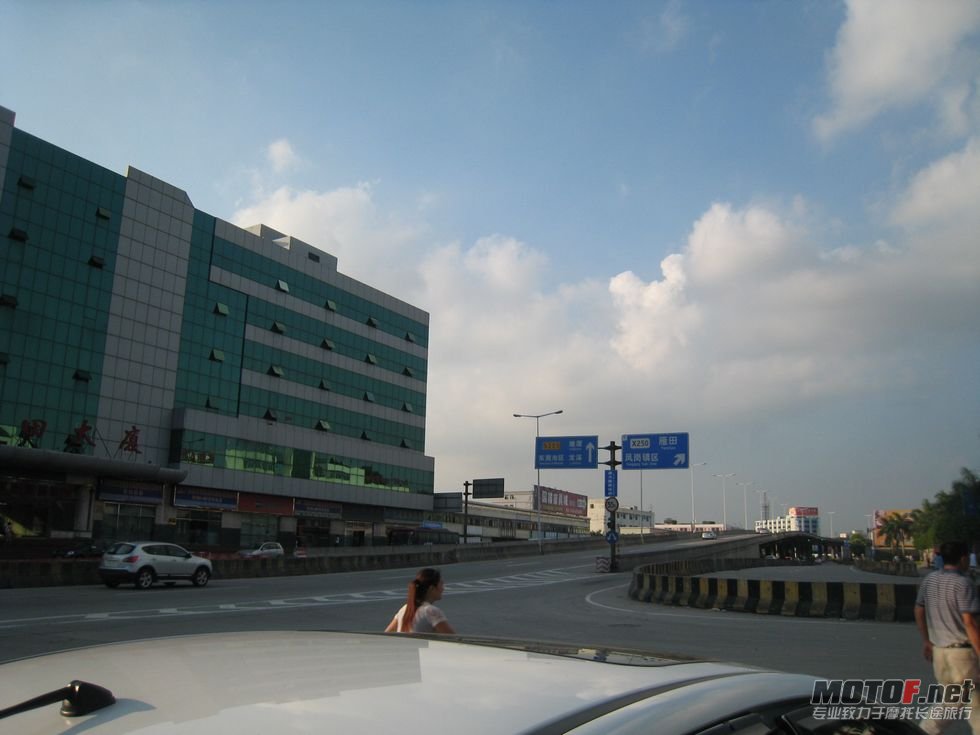 2011年7月3曰东莞买宝马 038.jpg