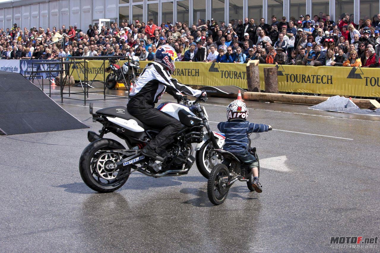 big_3BMW_Motorrad_Days_2011_22.jpg