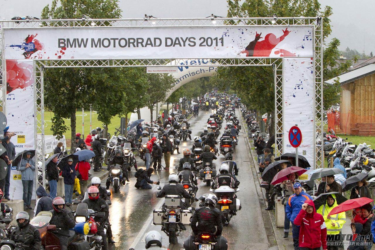 big_6BMW_Motorrad_Days_2011_50.jpg
