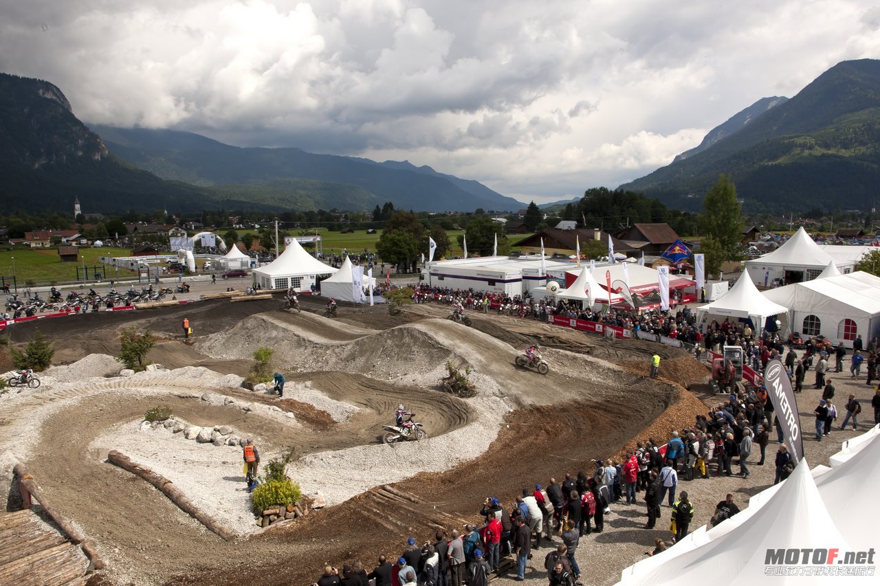 big_BMW_Motorrad_Days_2011_12.jpg