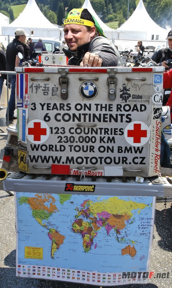 big_BMW_Motorrad_Days_2011_05.jpg