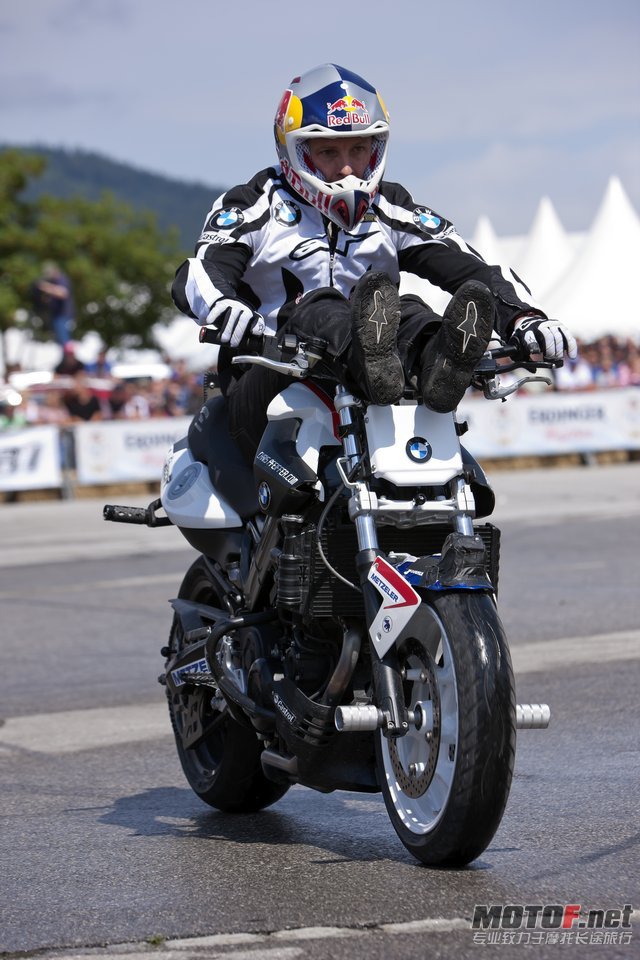 big_BMW_Motorrad_Days_2011_28.jpg