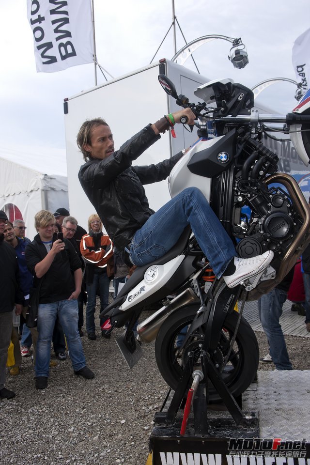 big_BMW_Motorrad_Days_2011_40.jpg