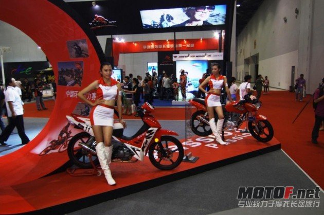 EICMA_Cina_China_2011_01.JPG_630.jpg