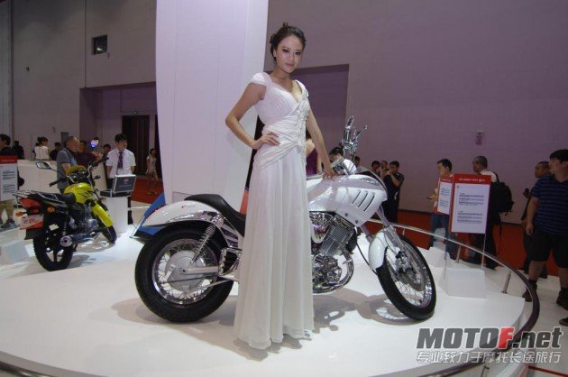 Girls_EICMA_Cina_2011_17.JPG_630.jpg