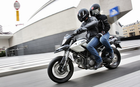 032323_2010_Ducati_Hypermotard.jpg