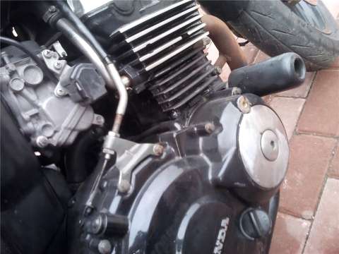 CB400