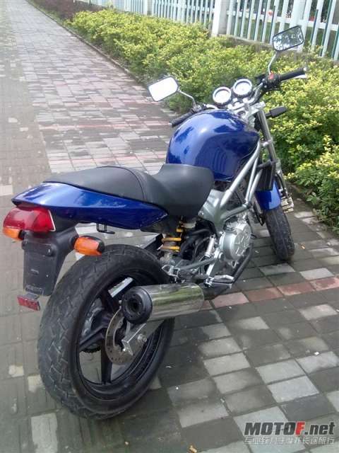 本田VTR250