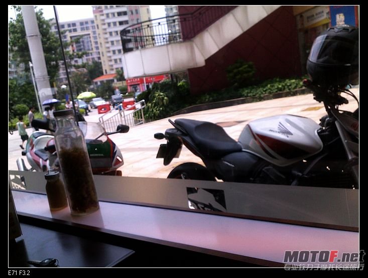 nEO_IMG_20110715718.jpg