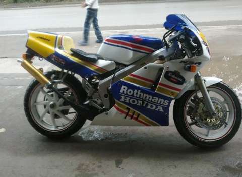 广州花都10500打包出NSR250。爬鸡250
