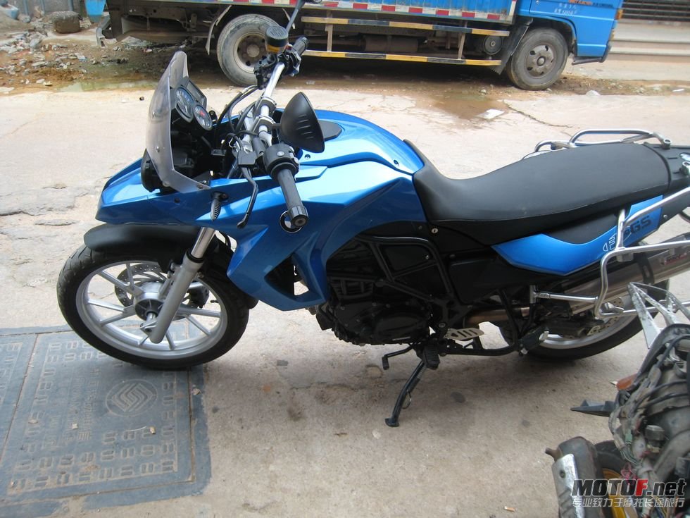 2011年7月12曰试宝马650 002.jpg