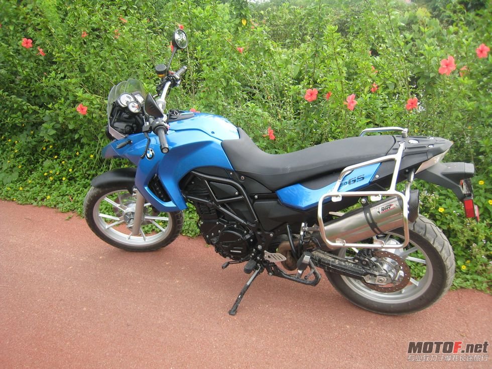 2011年7月12曰试宝马650 005.jpg