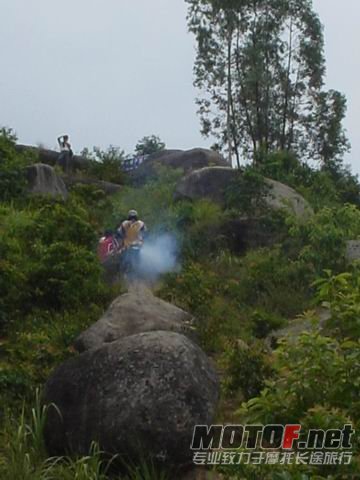 ^R 050.JPG