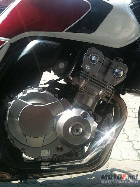CB400