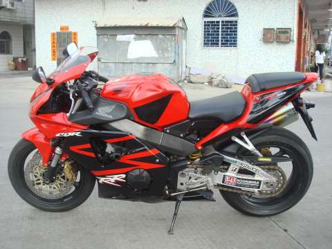 本田CBR954