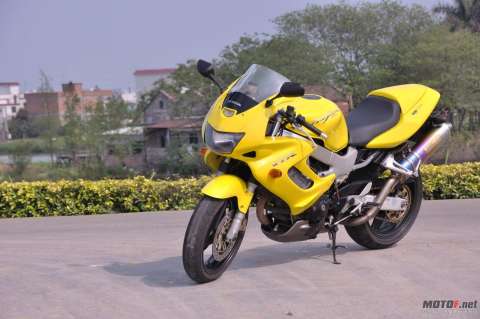 VTR1000F