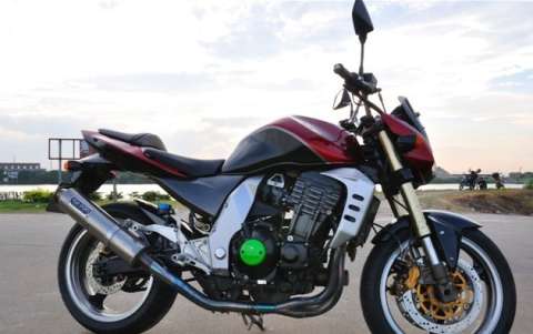 Z1000