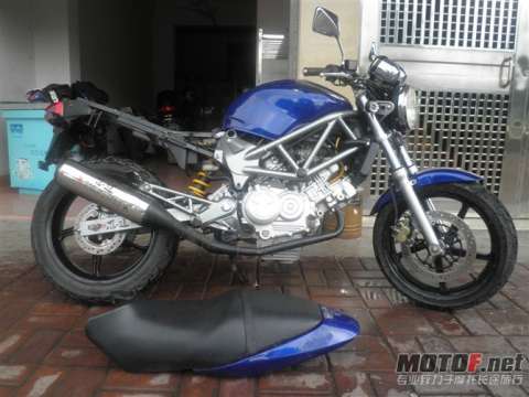 05年VTR250