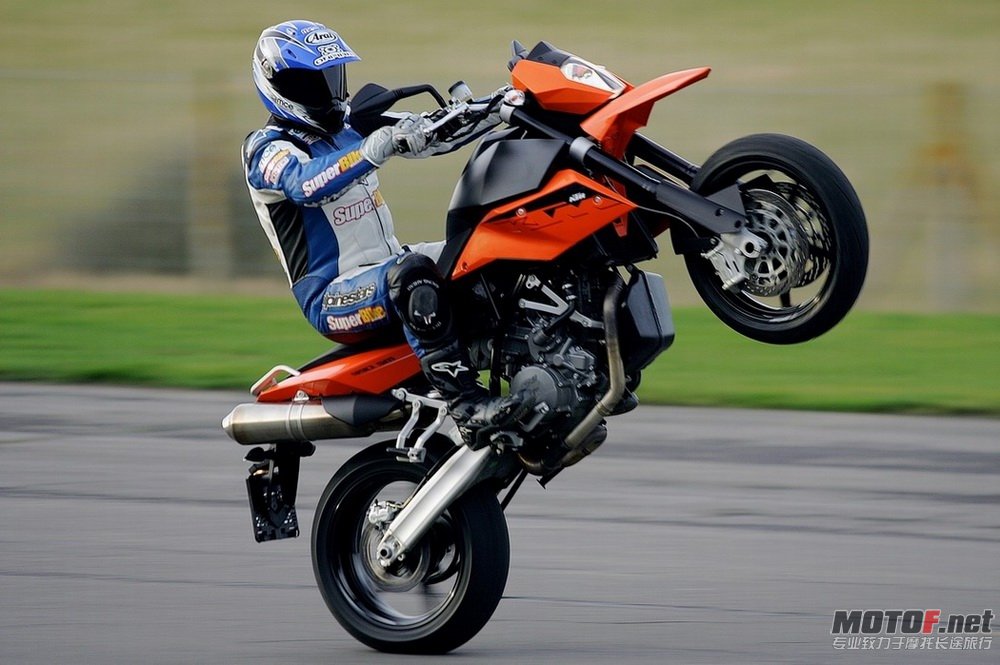 KTM19.jpg