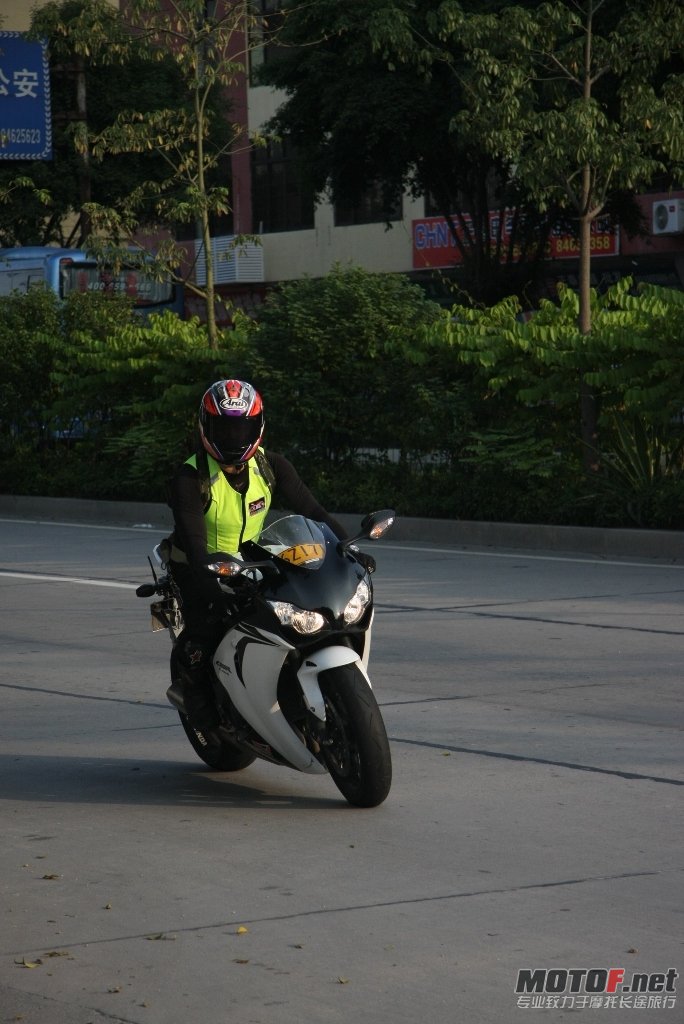 第七名，CBR1000